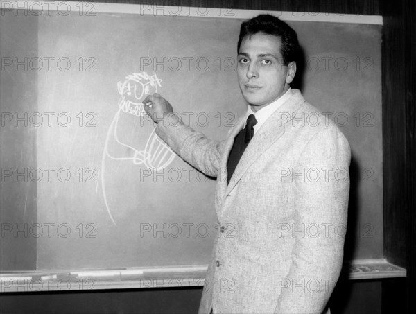 Literacy. Alberto Manzi During The Television Programme "non È Mai Troppo Tardi". 1964