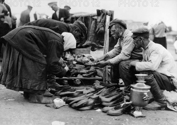 Sale Of Overshoes At The Novosibirsk Market. 1920-30