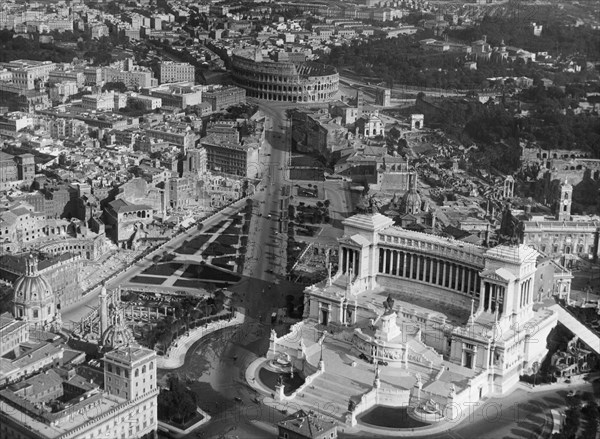 Rome. Victorian Air View. 1930-40