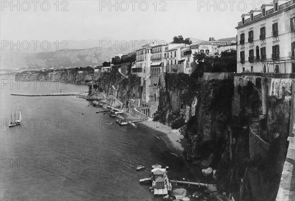 Italy. Campania. Marina Di Sorrento. 1910