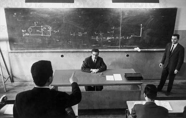 Physics Lesson. 1964