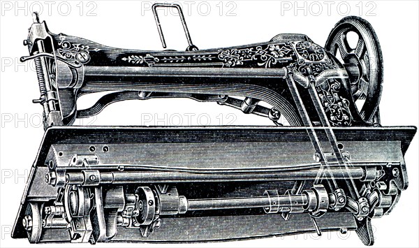 Phoenix sewing machine with a round hook.