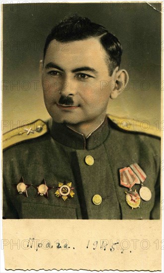 An artillery colonel of the Soviet Army.