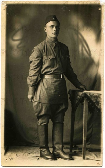 A soldier of the Soviet Army, Stalingrad.