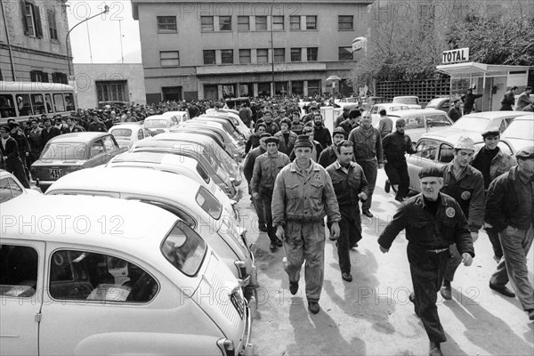 Palermo. Workers. Shipyard. 1970