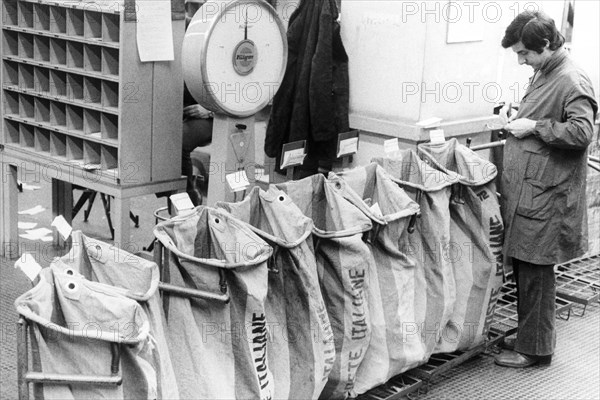 Italy. Post Office.  Sort The Mail. 1960s