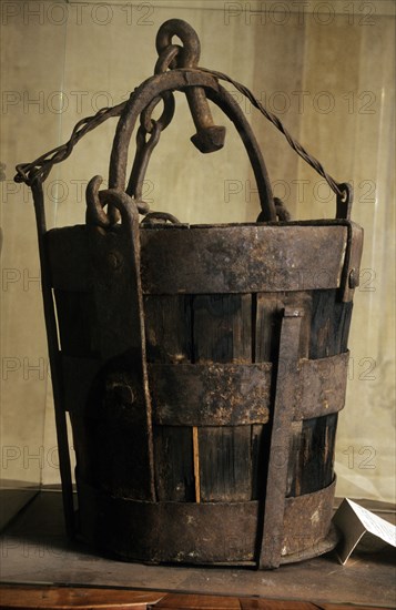 Modena, town hall, kidnapped bucket.