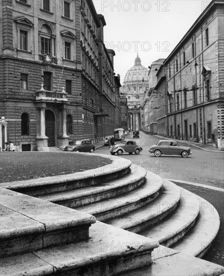 The dome of Saint Peter seen from the entry of the hospital santo spirito.