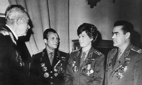 Vershinin Tson and Cosmonauts Yuri Gagarin, Valentina Tereshkova Nikolaev and Andrian Nikolaev.
