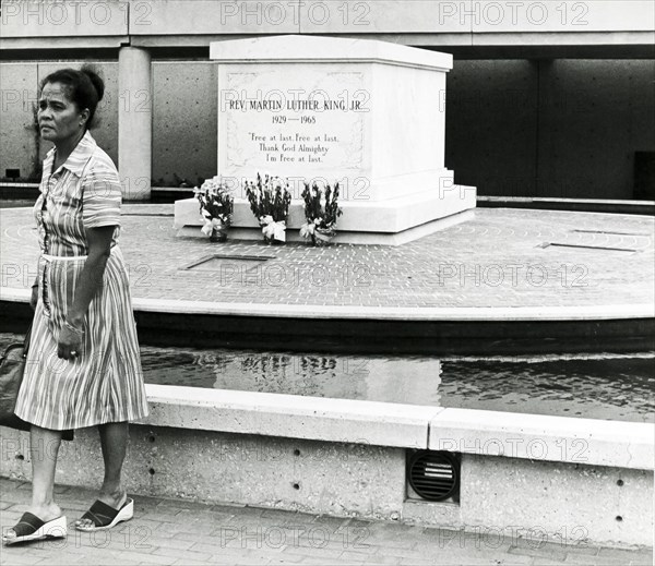 Paying Homage To Crypt Of Martin Luther King.