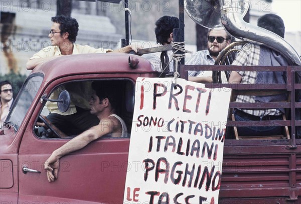 Anti-Clerical Demonstration In Rome.