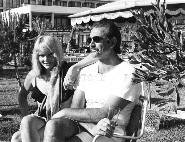 Sean Connery and Diane Cilento.