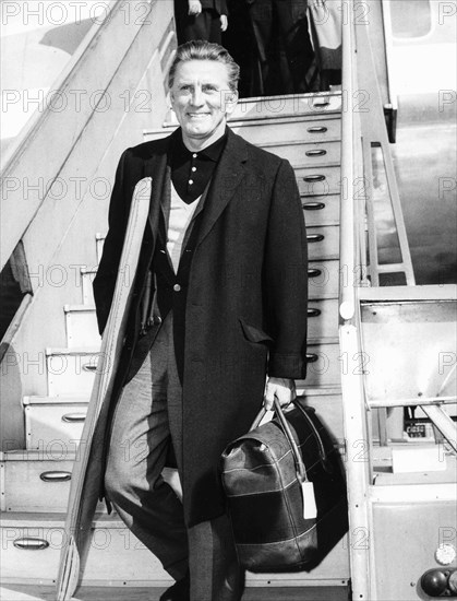 Kirk Douglas.