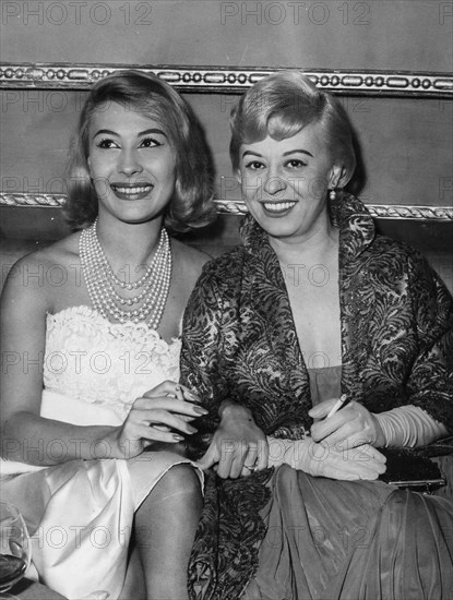 Franca Bettoia And Giulietta Masina.