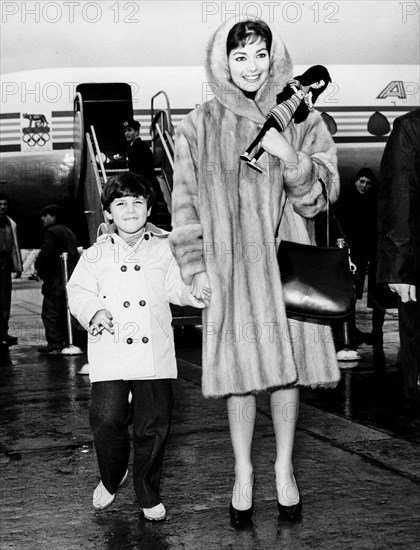 Anna Maria Pierangeli With Son Perry.