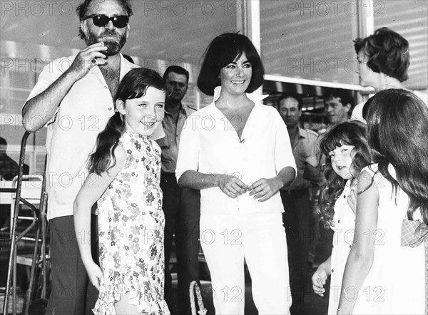 Elizabeth Taylor, Kay Todd and Richard Burton.