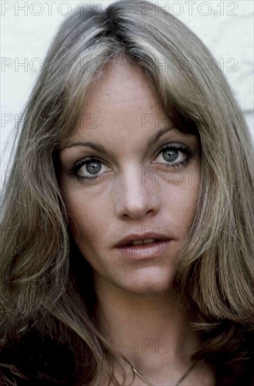 Pamela Sue Martin.