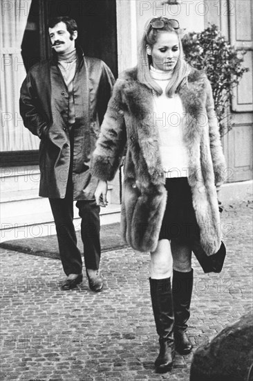 Ursula andress, jean paul belmondo