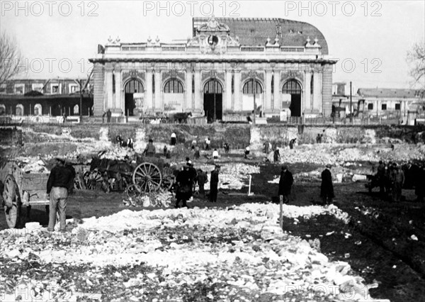 Italy, Milan, demolition of the old railway station, 1921