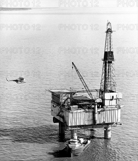 Oil rig, Alaska, 70's