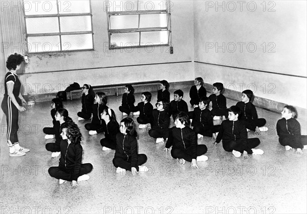 Physical education at the middle school, Italy 1972