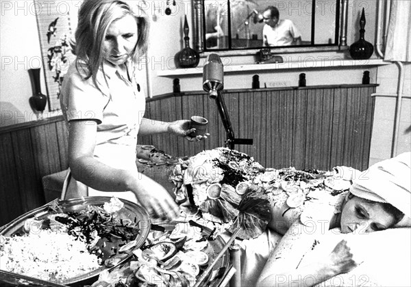 Food beauty treatment, 70's