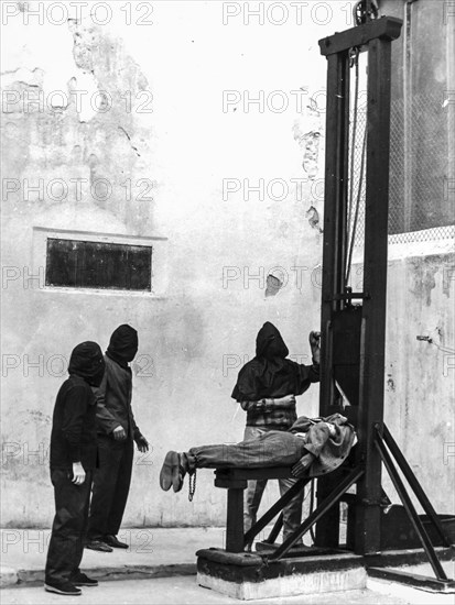 Guillotine execution of a sentenced to death