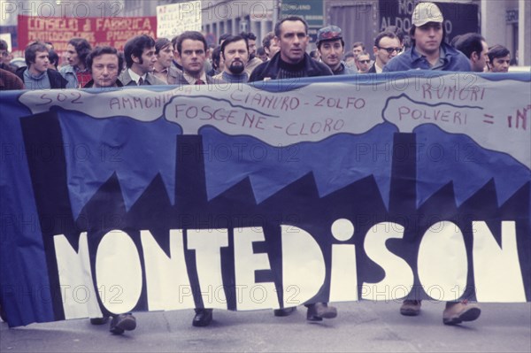 Montedison trade union protest, milan, 70's