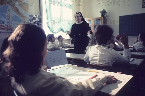 Lesson in a italian primary school, 70's