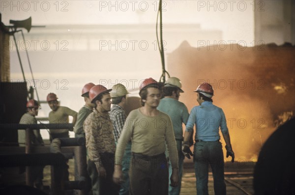 Italsider, taranto, workers, 70's