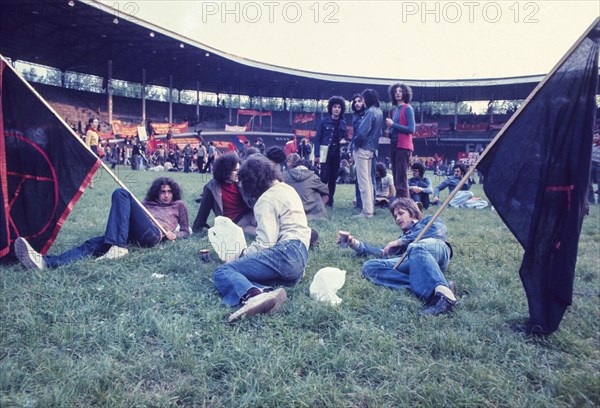 Young people at pop music festival, 70's