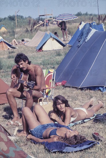 Young people at pop music festival, 70's