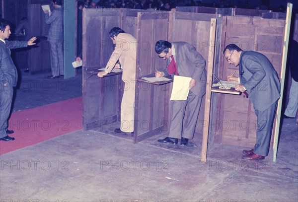 Political election, 70's