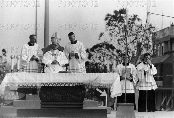 Pope paul VI in pescara, 1977