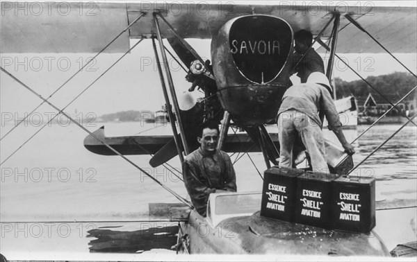 Francesco de pinedo in bombay, india, 1925