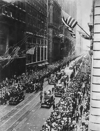 21th july 1933 general italo balbo and his colleagues drive in triumph along lower broadway to nyc