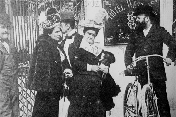 Eleonora duse, matilde serao and count premoli in naples