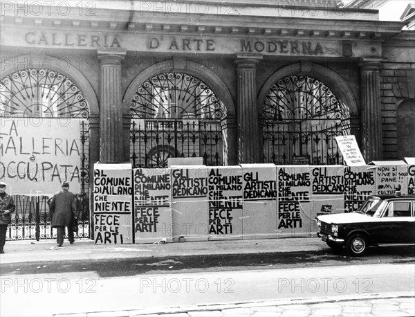 Demonstration and occupation of modern art gallery, Milan 1968