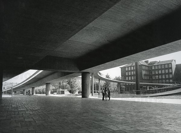 Road junction, dusseldorf