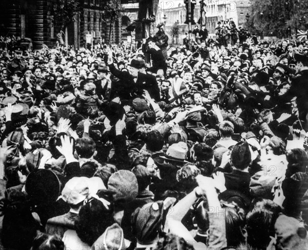 Winston churchill, london, 1945