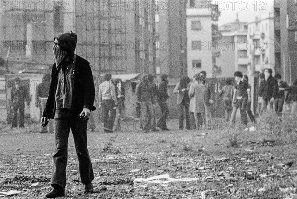 Clashes between citizens for the clearance of houses in rome