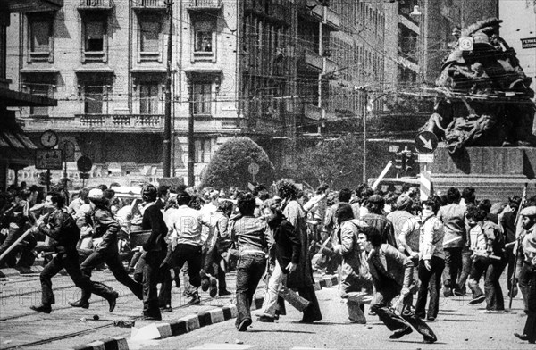 Disorder in milan in front of MSI's headquarters, the day after the massacre in brescia, 1974