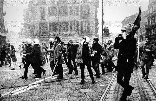 Anti-fascist manifestation, milano, 1975