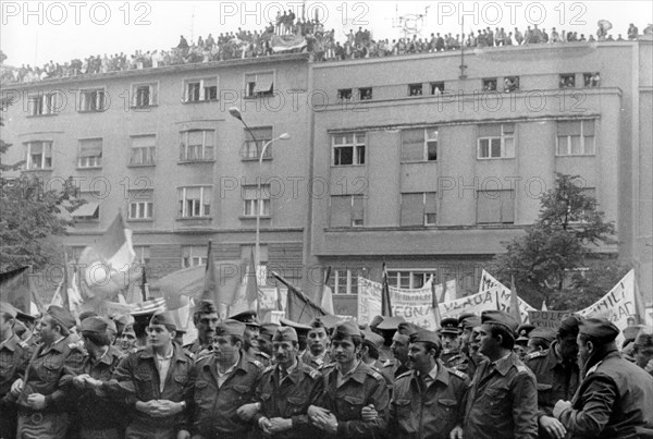 The yogurt revolution, anti-bureaucratic revolution, novi sad, 1988