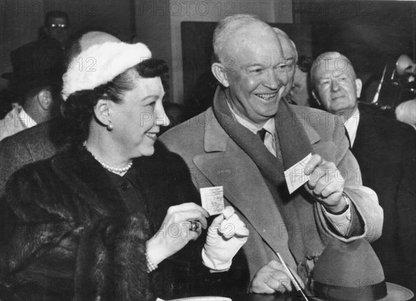 Dwight eisenhower, mamie geneva eisenhower, 1956