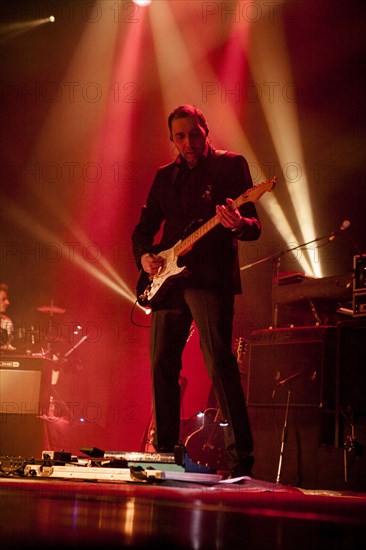 Luigi schiavone, enrico ruggeri in concert, milan 2014