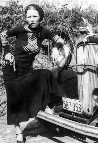 Bonnie Parker, 1933