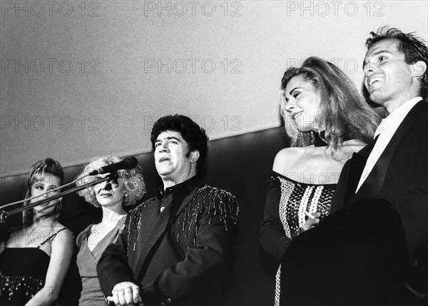 Cristina marcos, maria paredes, pedro almodovar, bibi anderson, miguel bose, cast High Heels, 1991