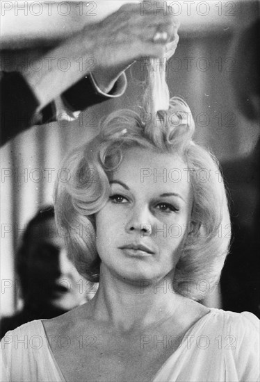 Carroll baker, 1964