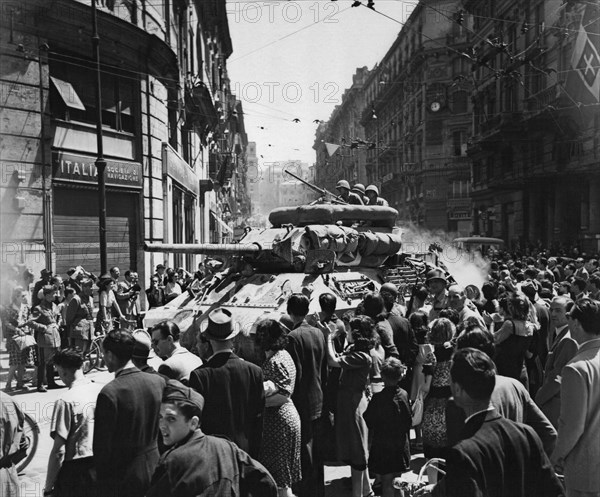 Allied Tanks Arrive In Italy